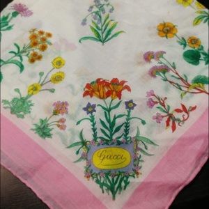80’s vintage Gucci pink floral scarf